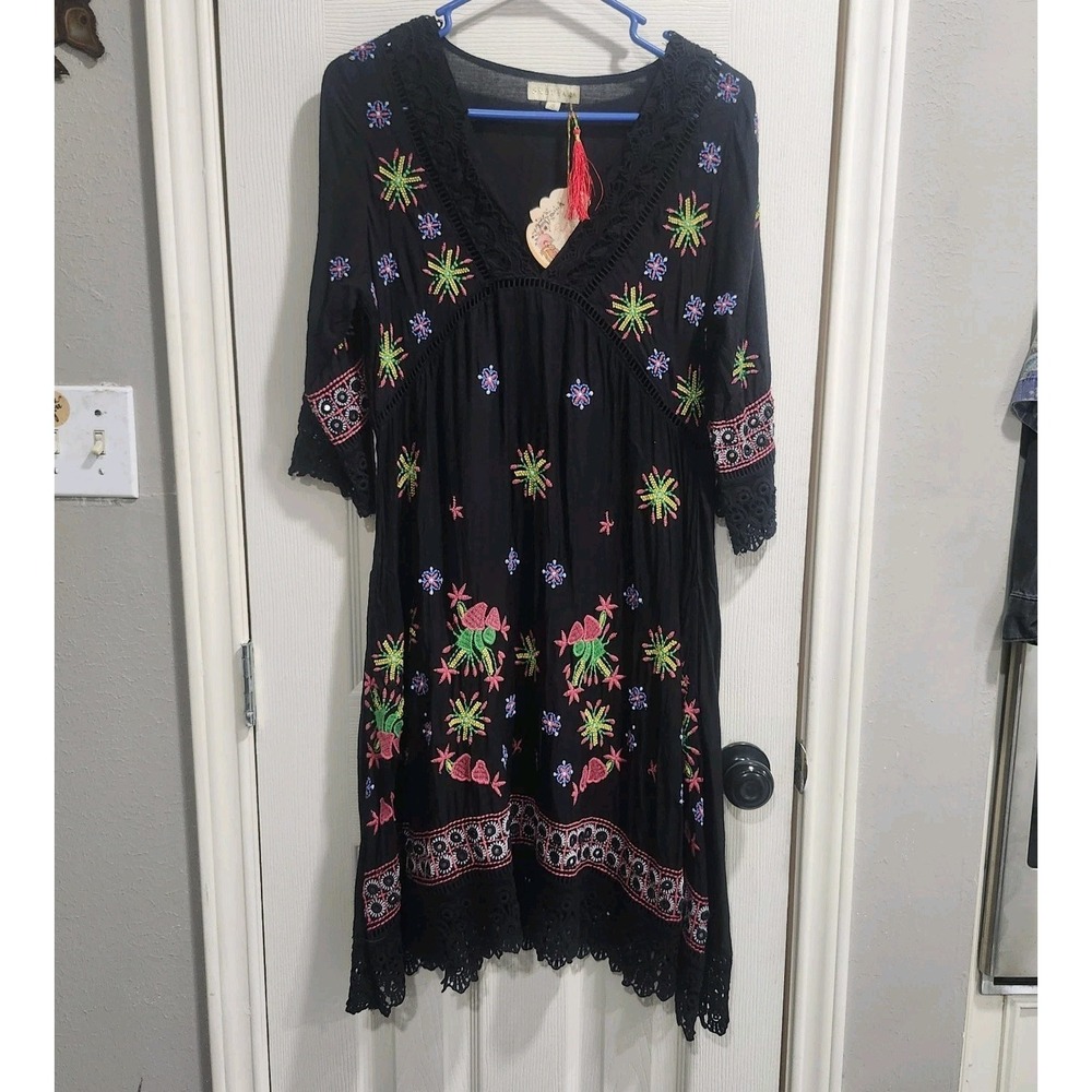 Ruby Yaya Celebrano Dress XS Black Embroidered Boho Peasant Lace Hem 3/4 Sleeve‎